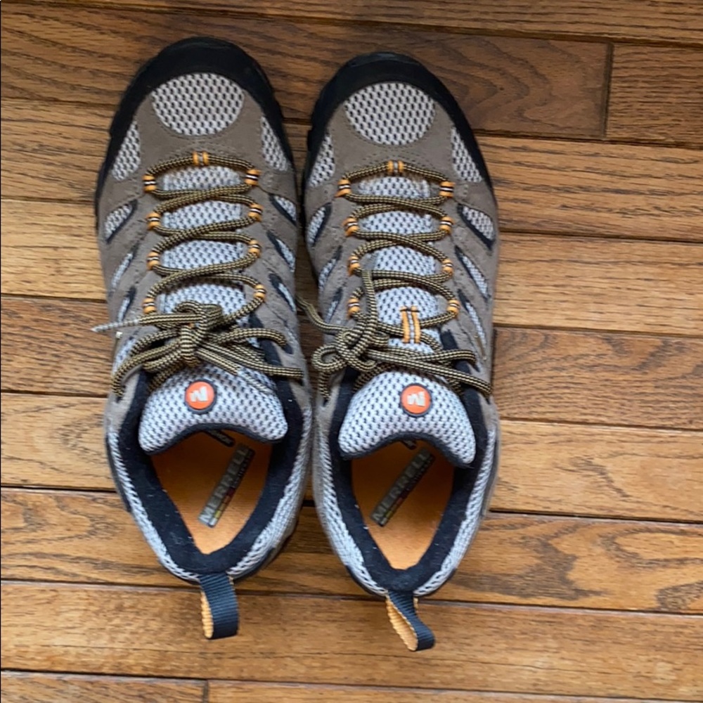 Hiking shoes